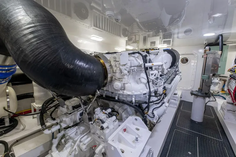 Slide: The Image of Viking 72 Convertible 2017 - 57