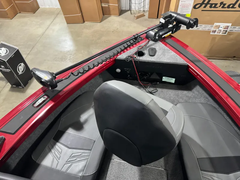 Slide: The Image of Tracker Targa V-18 WT 2023 - 14