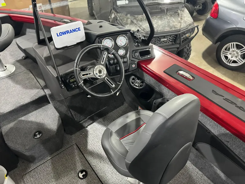 Slide: The Image of Tracker Targa V-18 WT 2023 - 7