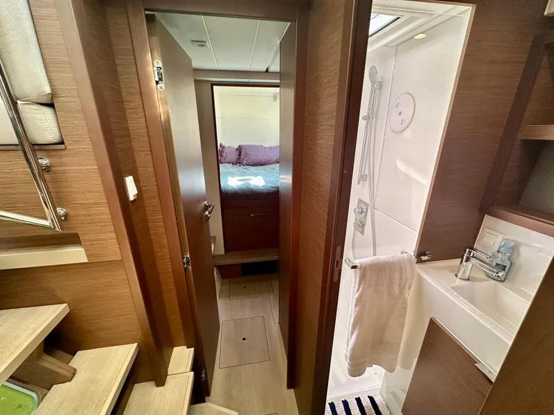 Slide: The Image of Lagoon 40 2020 - 62