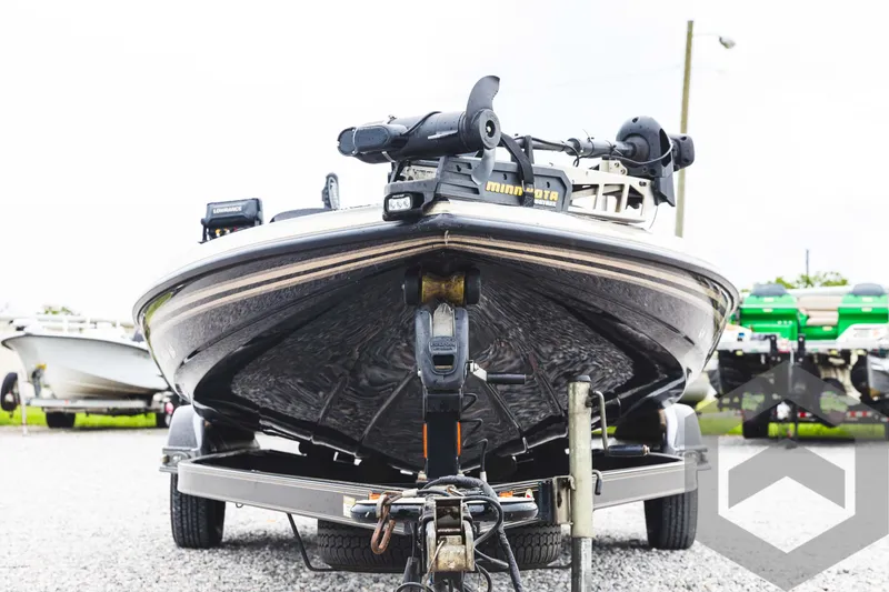 Slide: The Image of 2009 Skeeter ZX 200 bass boat on trailer, front view. - 2