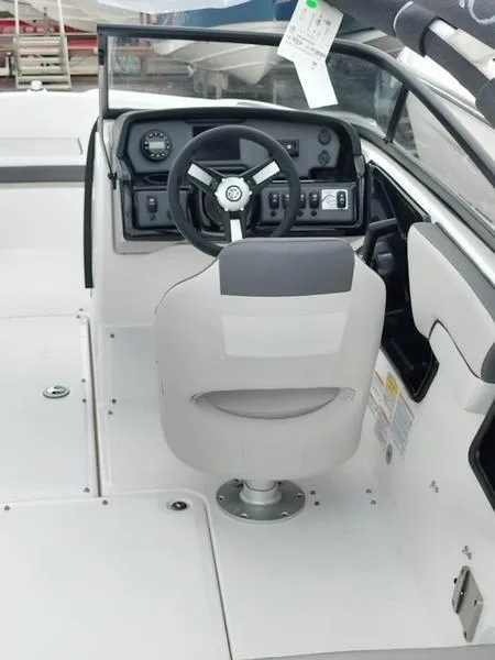 Slide: The Image of Yamaha AR190 2024 - 18