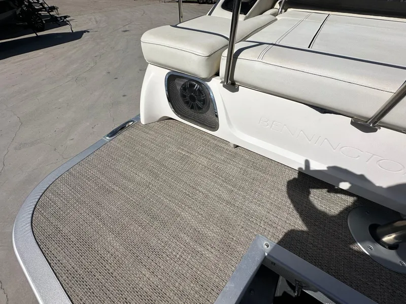 Slide: The Image of Bennington 25 QSB 2019 - 10