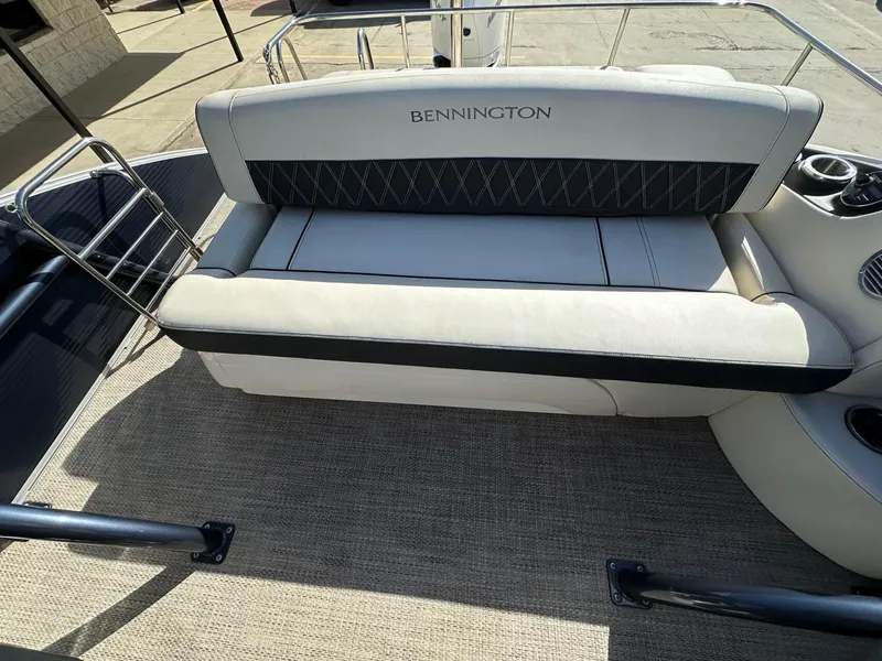 Slide: The Image of Bennington 25 QSB 2019 - 39