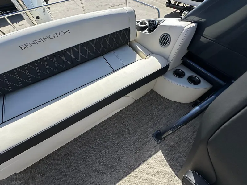 Slide: The Image of Bennington 25 QSB 2019 - 40