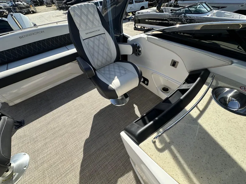 Slide: The Image of Bennington 25 QSB 2019 - 45