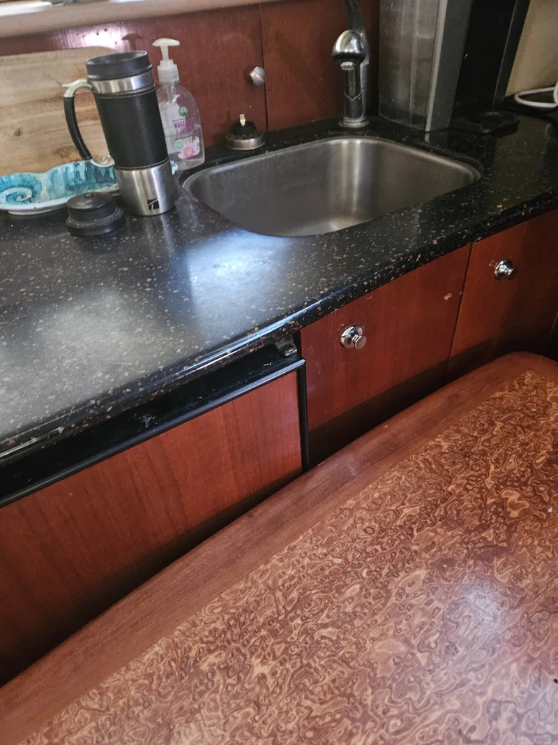 Slide: The Image of Meridian 368 Motoryacht 2008 - 18