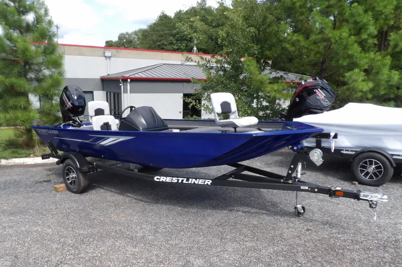 Slide: The Image of Crestliner Storm 1700 2026 - 1