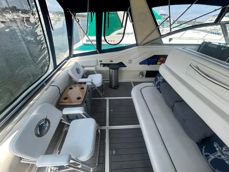 Slide: The Image of Cockpit View from Starboard side 1990 Sea Ray 350 Sundancer  - 10