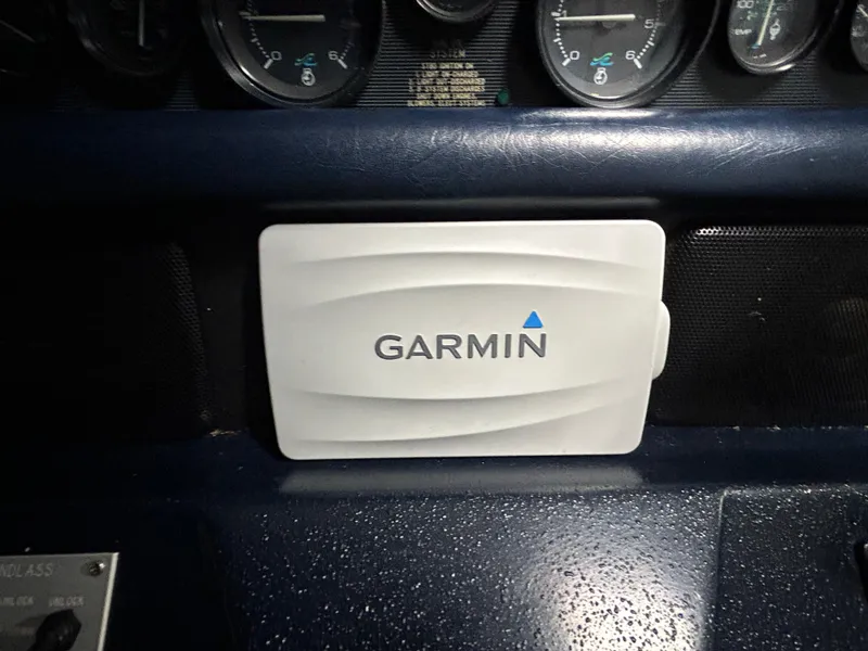 Slide: The Image of New Garmin Radar/GPS - 50