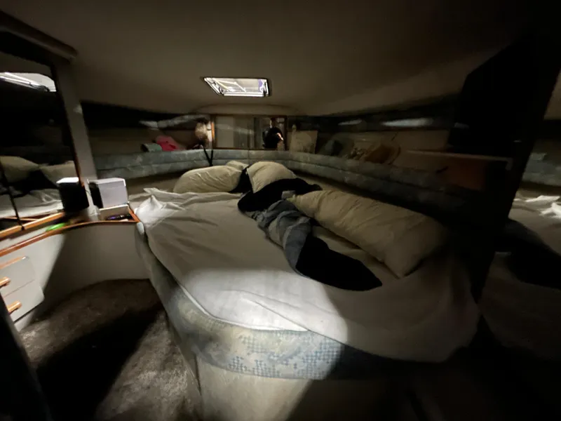 Slide: The Image of Forward Berth  - 52