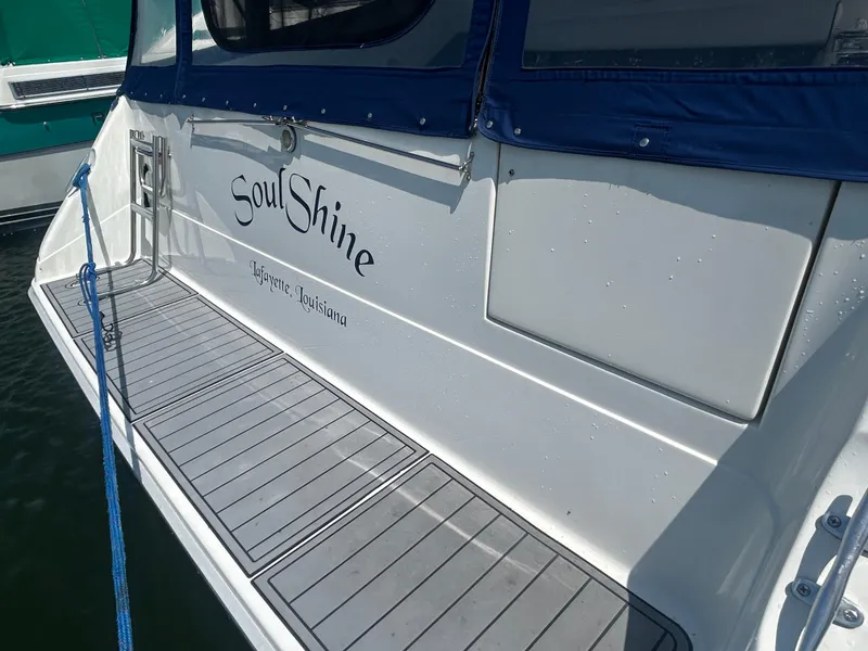 Slide: The Image of Swim Platform on the 990 Sea Ray 350 Sundancer  - 8