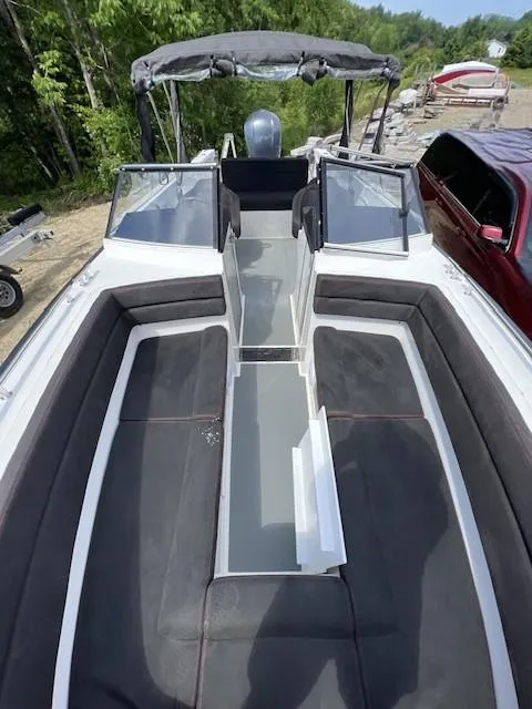 Slide: The Image of 2016 Draco 27 RS boat with spacious seating and modern design. - 22