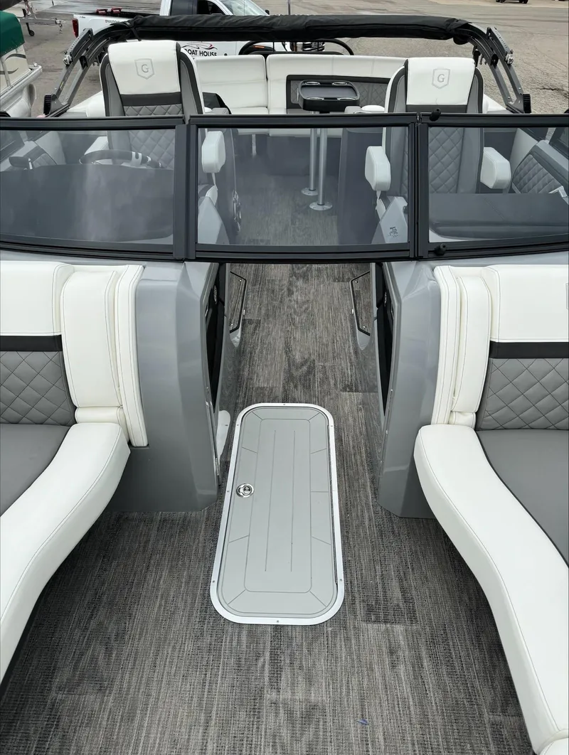 Slide: The Image of Aqua AP235ULW 2024 - 10