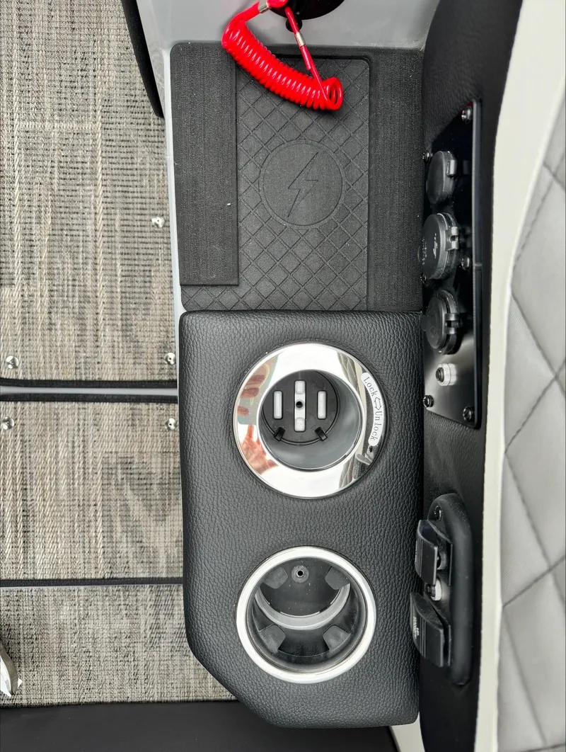 Slide: The Image of Aqua AP235ULW 2024 - 18