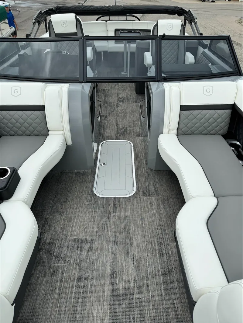 Slide: The Image of Aqua AP235ULW 2024 - 23