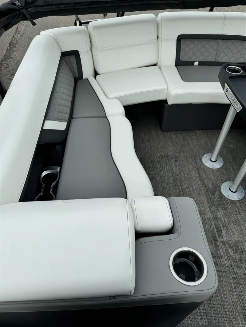 Slide: The Image of Aqua AP235ULW 2024 - 7