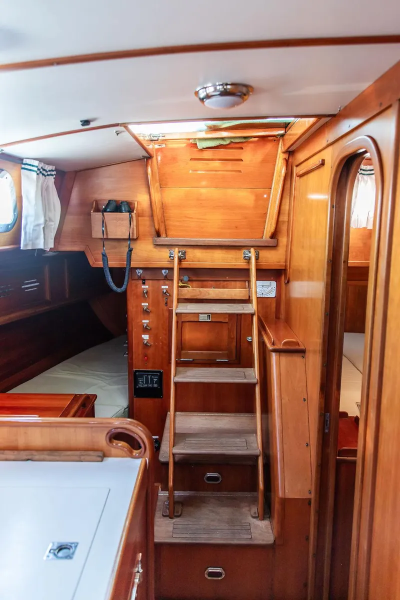 Slide: The Image of Companionway  - 36