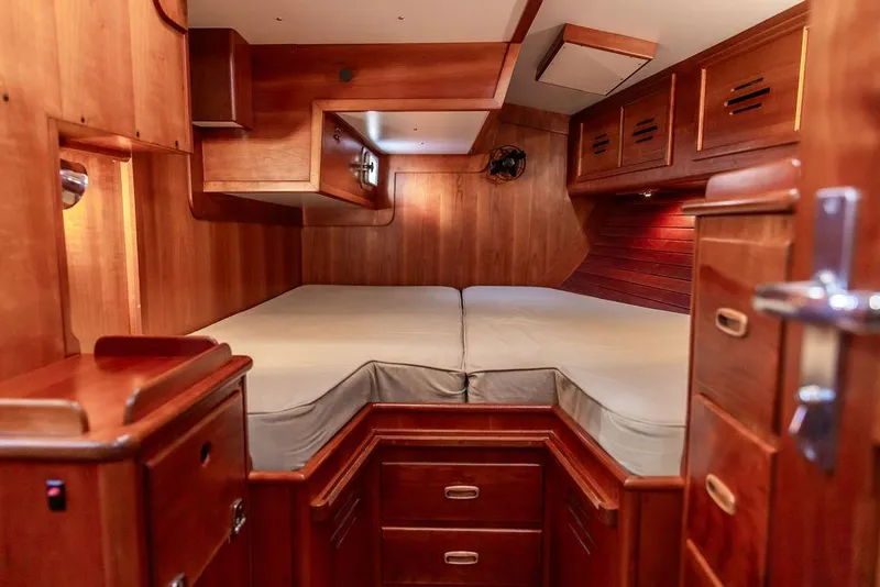 Slide: The Image of Owner's Cabin - 42