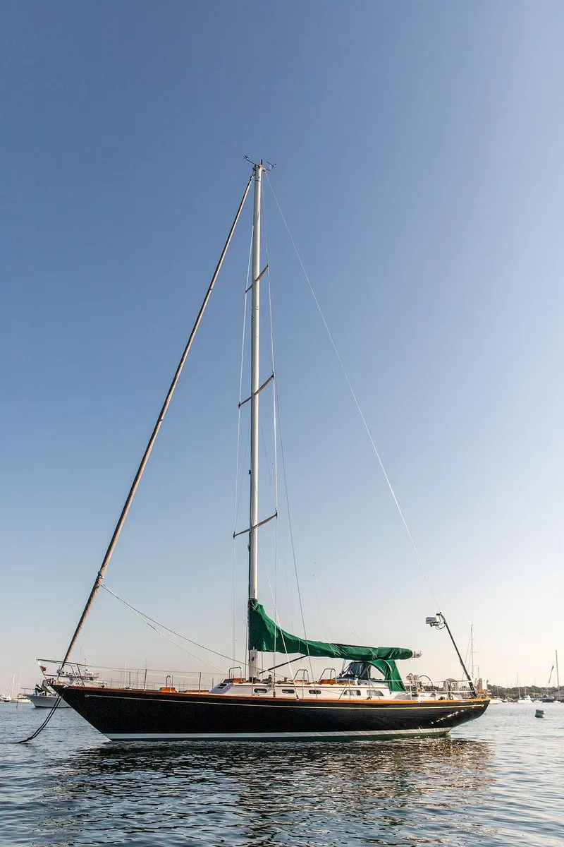 Slide: The Image of Port Side Close Up - 52