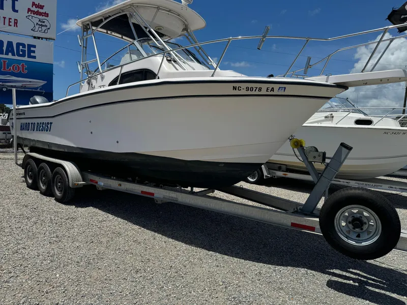 The Image of Grady-White Islander 270 2004 - 0