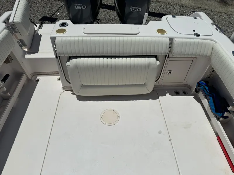 Slide: The Image of Grady-White Islander 270 2004 - 13