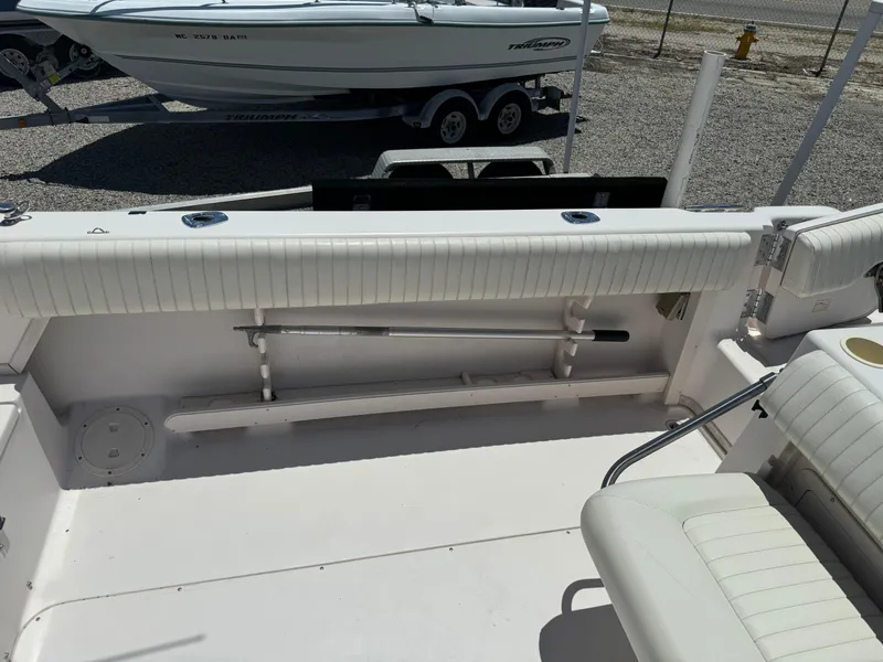 Slide: The Image of Grady-White Islander 270 2004 - 16