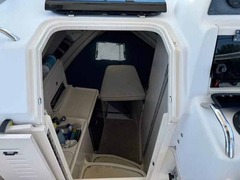 Slide: The Image of Grady-White Islander 270 2004 - 26