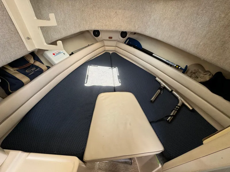 Slide: The Image of Grady-White Islander 270 2004 - 27