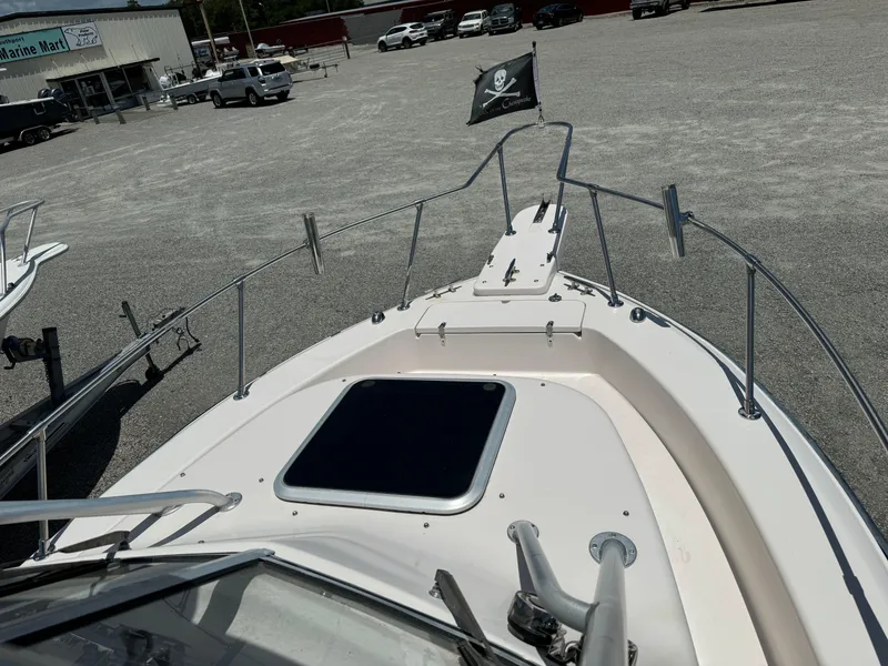 Slide: The Image of Grady-White Islander 270 2004 - 34