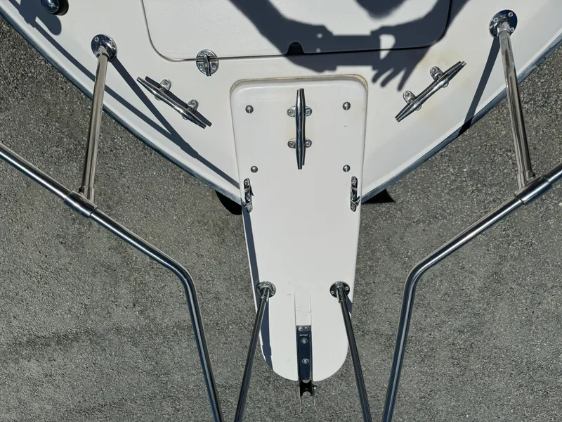 Slide: The Image of Grady-White Islander 270 2004 - 35