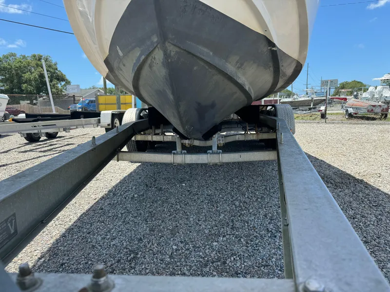 Slide: The Image of Grady-White Islander 270 2004 - 4