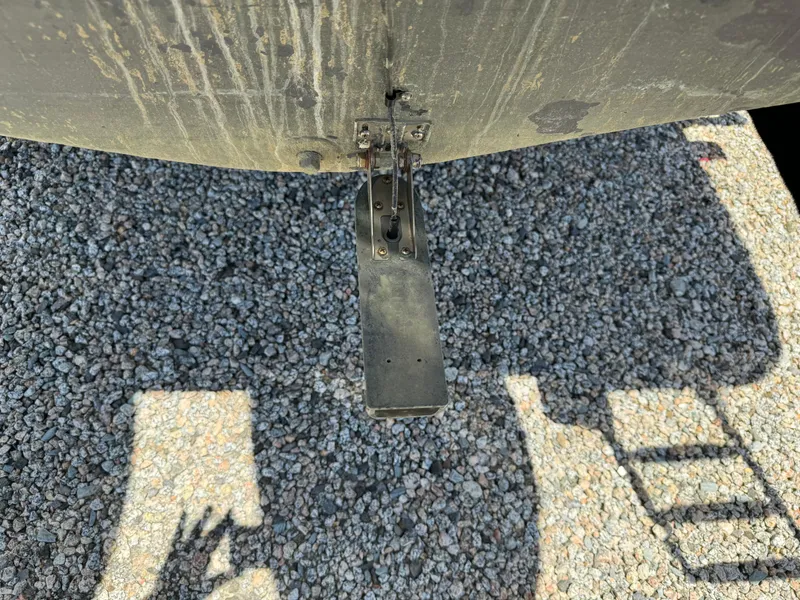 Slide: The Image of Grady-White Islander 270 2004 - 41