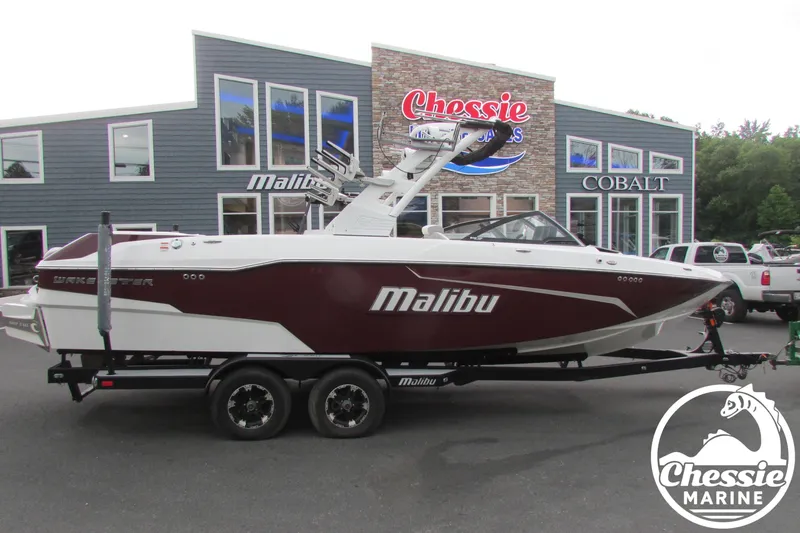 Slide: The Image of Malibu Wakesetter 25 LSV 2019 - 6