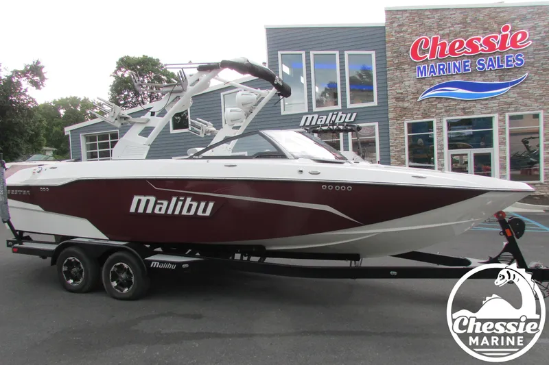 Slide: The Image of Malibu Wakesetter 25 LSV 2019 - 7