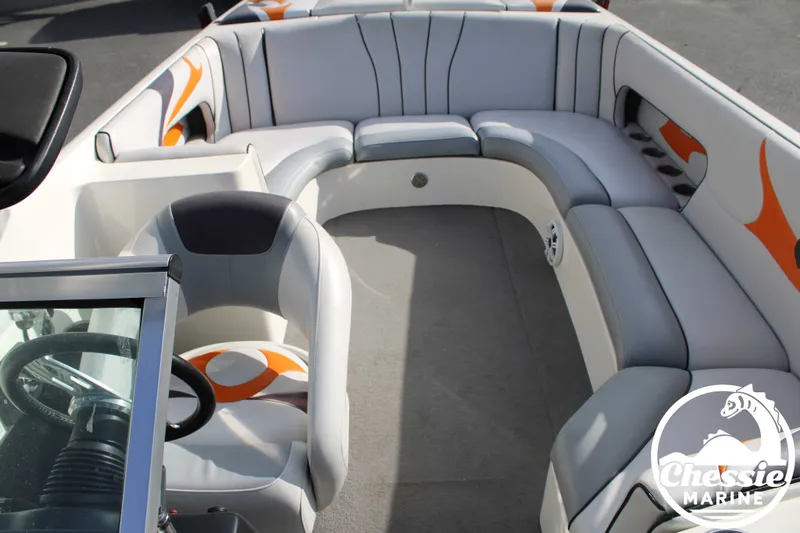 Slide: The Image of Malibu Wakesetter 23 LSV 2026 - 11