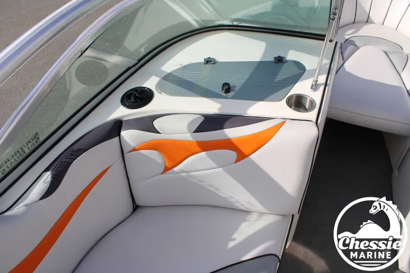 Slide: The Image of Malibu Wakesetter 23 LSV 2026 - 12