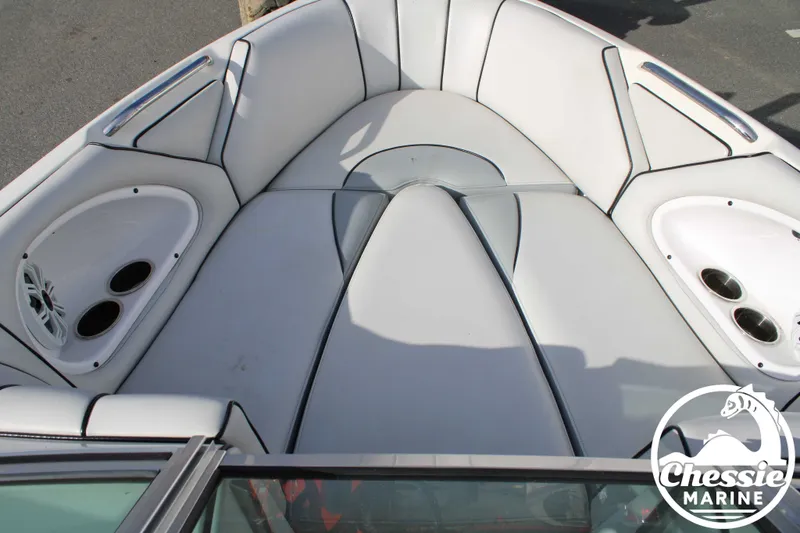 Slide: The Image of Malibu Wakesetter 23 LSV 2026 - 9