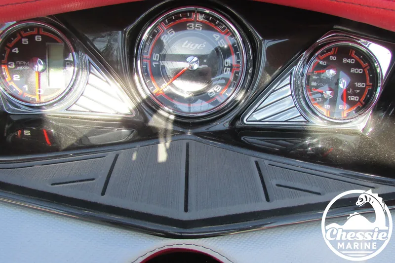 Slide: The Image of Tigé Z1 2016 - 18