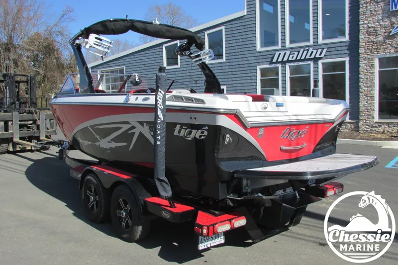 Slide: The Image of Tigé Z1 2016 - 3