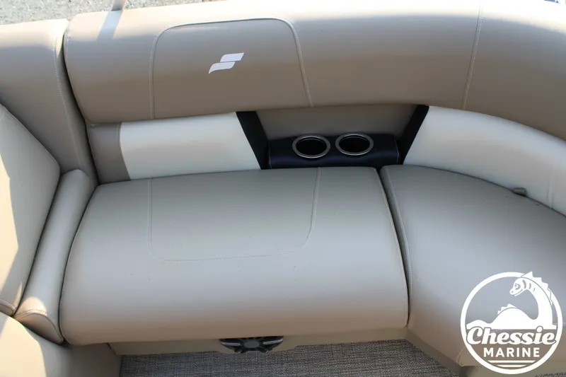 Slide: The Image of Starcraft LX 22 R 2024 - 15