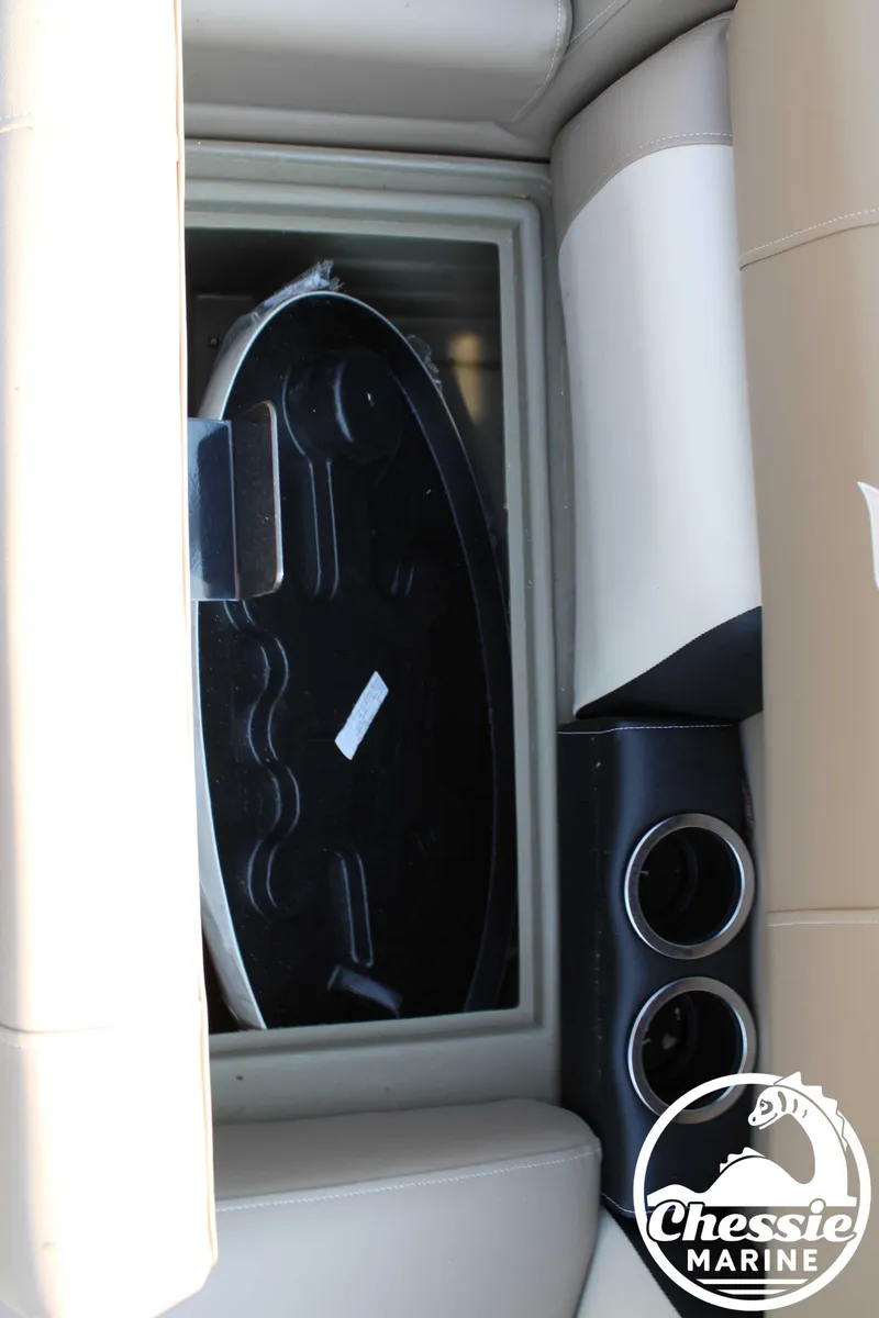 Slide: The Image of Starcraft LX 22 R 2024 - 16