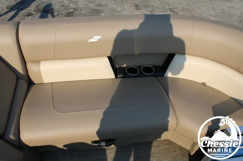 Slide: The Image of Starcraft LX 22 R 2024 - 7