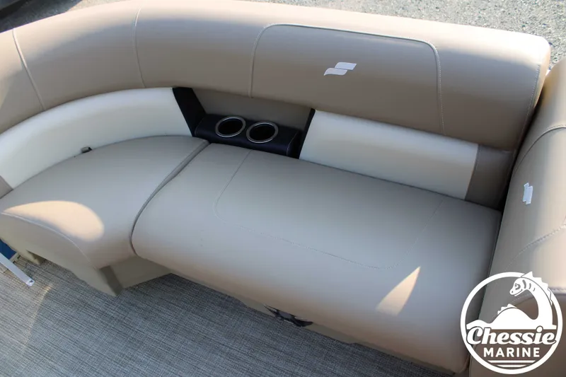 Slide: The Image of Starcraft LX 22 R 2024 - 9