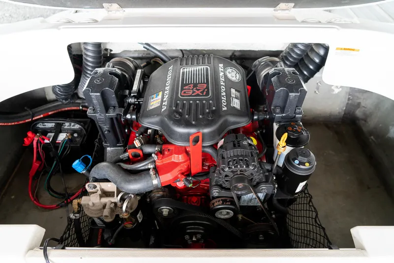 Slide: The Image of 2010 Larson LX 1850 boat engine compartment with Volvo Penta 4.3 GL motor. - 21