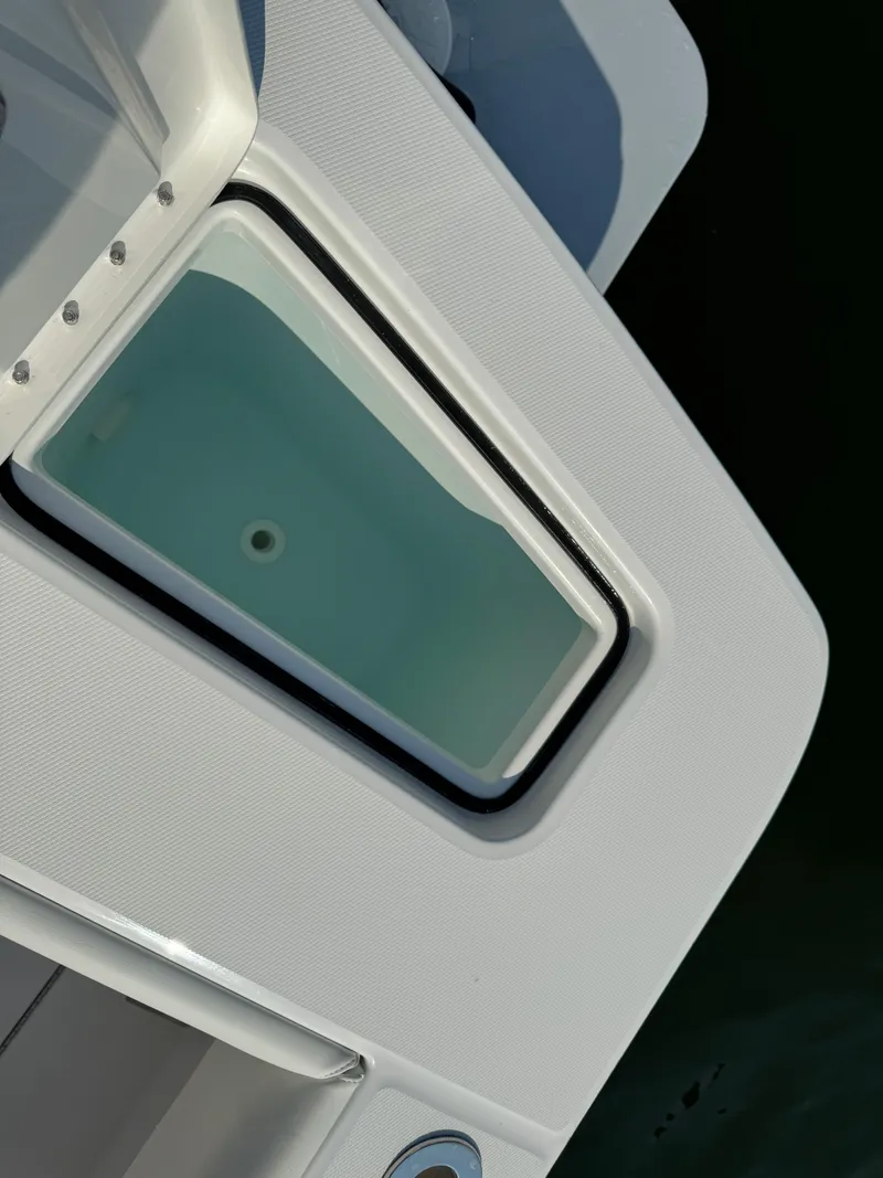 Slide: The Image of Livewell on 2025 Regulator 37 boat. - 19