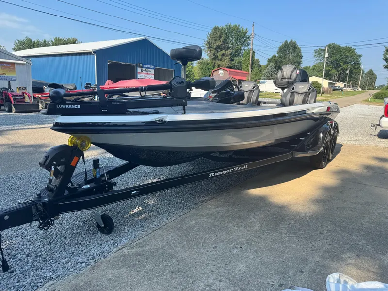 Slide: The Image of 2024 Ranger Z521R Ranger Cup Equipped boat on trailer in outdoor setting. - 10