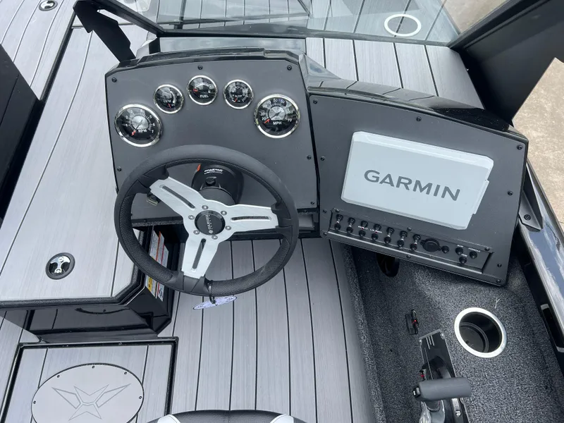 Slide: The Image of Vexus ADX180 HS 2025 - 5