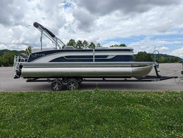 Slide: The Image of Lowe SS 230 WT 2024 - 3