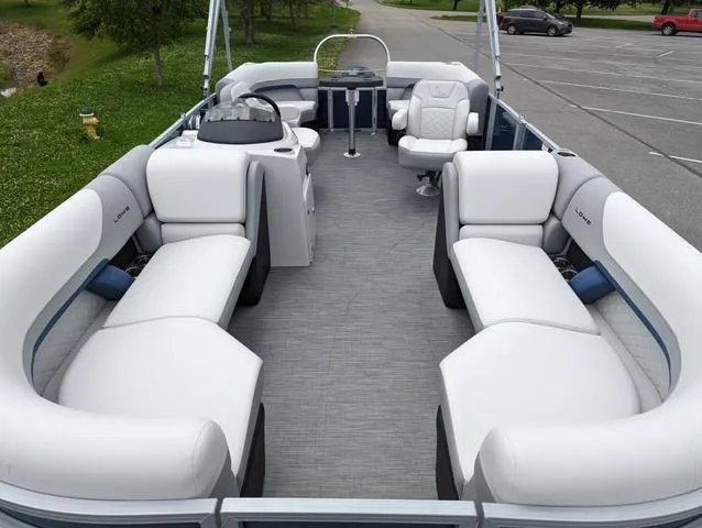 Slide: The Image of Lowe SS 230 WT 2024 - 5